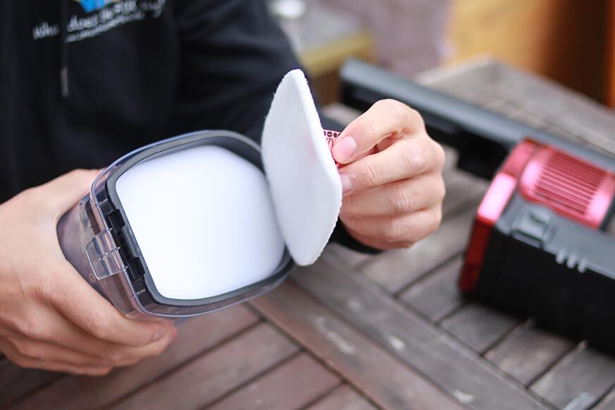 You can see the pre-filters of the Shark Anti Hair Wrap Flexology. 